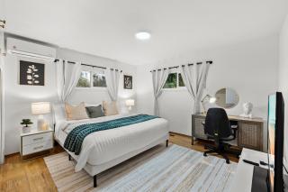 Entire Private 4-BR Home, Spacious, Lux King Bed, Ranch Style, Prime Area, Available Now - La Mesa - 5