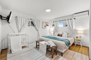 Entire Private Home with 4 Bedrooms 2 Bathrooms, Spacious, Lux King Bed, Ranch Style, Prime Area, Available Now - La Mesa - 4