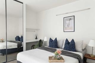 Cozy 2BR Apt Steps from Melb Central with Parking - Melbourne - 8