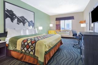 Super 8 by Wyndham Kokomo - Kokomo - 5