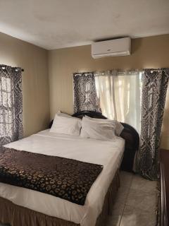 Hilltop Haven - Hopewell - 3