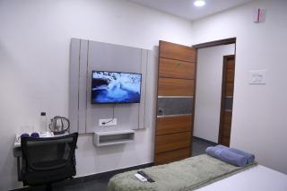 Yendluri's- QueenBed Room-28 Kondapur, Gachibowli - Lingampalli - 7