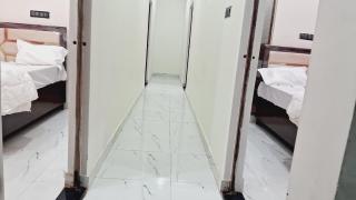 Hotel Saroj Palace - Ayodhya - 4