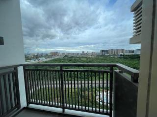 Okada complex 1BR with Balcony View, Sofa, Queen Bed and WIFI 8J - Manila - 9