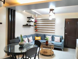 Two-Bedroom AE One Oasis Condominium - Behind SM Ecoland - 4