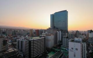 Jeju Centerpoint N Hotel - Jeju-stad - 8