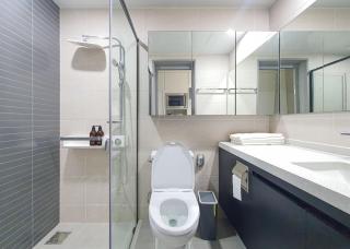 Jeju Centerpoint N Hotel - 2
