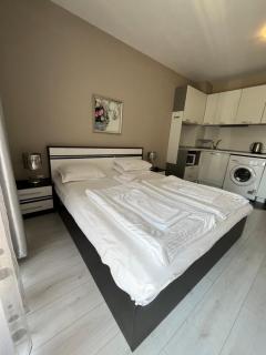Admiral Plaza Colorful Apartments - Sunny Beach - 5