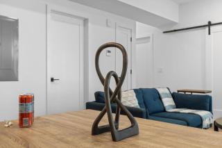 NoMa Convenience 2-BR Near Metro Union Market - Washington - 2