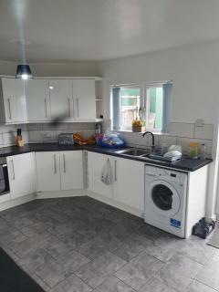Concorde House Rainham - - 8