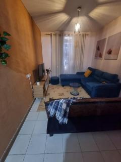 Cozy Japandi Stay Fast WiFi & close to CBD - Nairobi - 2