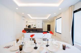 Villa White Rock, Ban amphur - 2