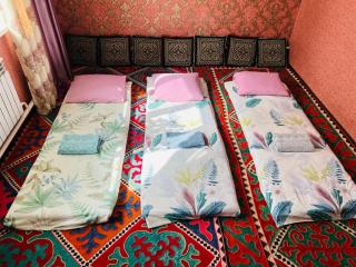 Gulzina Guest House - 0