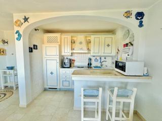 Blue & White Sea View - 5