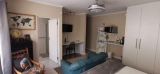 Mila's at Panorama - 1