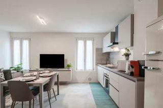 ESSENZA MODERNA - Centro & Relax - Brescia - 9