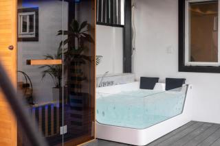 Luxury Meets Wellness Spa Rtrt - 5