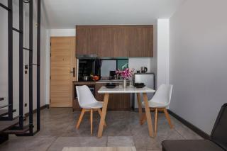 Poolside Duplex In Nai harn UTL A102 - 4