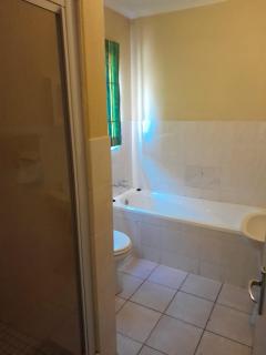 Pendleberrygrove unit 37 8 Sleeper - Bela-Bela - 6