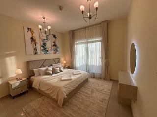 2 Bedroom Apartment with Private Jacuzzi May Residence JVC - 1