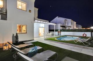 Golden Dunes Comfy and Cozy - 5