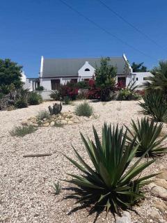 Lady Grey Walk Mcgregor Cottage - 1