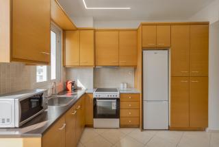 City Treasure White by Estia - 7