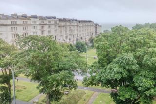 Beautiful Sea View and Allocated Free parking 2 Bedroom Flat with Lift - Brighton & Hove - 7