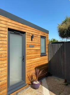 The Wee Cabin - Brighton & Hove - 1