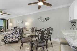 Seaside 108- Oceanview 2BR 2BA Condo with Pool, Steps to Beach condo - Fort Myers Beach - 5