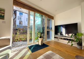 Bright modern flat with canal view - Londra - 0