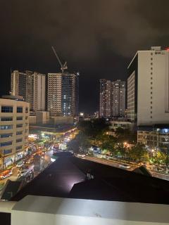 Minimalist Condo in Central Davao - Davao - 7