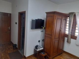 Tharu's Chalet - Jāmb - 3