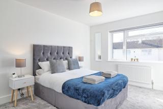 3 Bed, Sleeps 6, Wifi, Free Private Parking - - 1