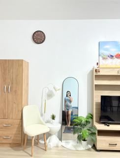The Cozy Room with WiFi and Pool Access Studio Unit 1BR - 8