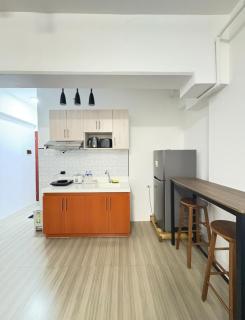 The Cozy Room with WiFi and Pool Access Studio Unit 1BR - 7