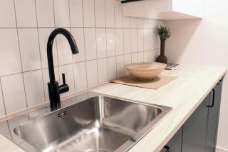 Bright and Cozy 1BDR Apartment - 4