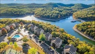 The Cove 5-3 By SDC, Big Deck, Pool, Hot Tub, By Lake , No Stairs - Branson - 6