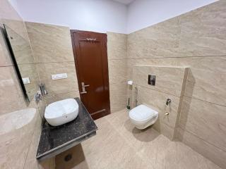 Hotel My Best Stay Patiala !! Parking ! Near Bus Stand ! Banquet ! Near Punjabi University ! Couple Friendly - Patiāla - 9