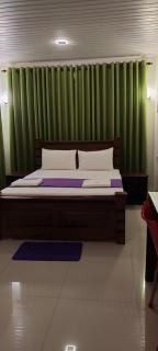 Hillway Tour Inn - 4