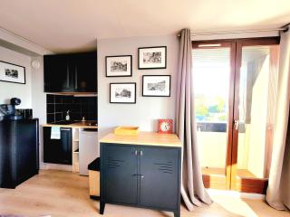 M2M confortable studio cabine avec parking privé gratuit - 4 min à pied de la plage - hypercentre - Blonville-sur-Mer - 4