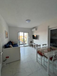 Apartmani Aida - Vodice - 0