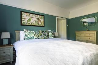 Wood Haven - Lyndhurst - 4