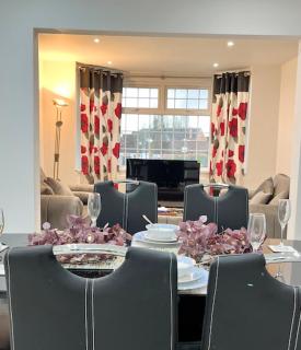 Luxury and spacious 3 bedroom home in Southampton - Southampton - 7