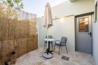 Filiatra Charming Urban Escapes Your Cozy Retreats - 5