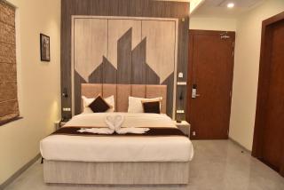 Hotel JP Inn - Sītāpur - 1