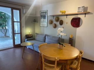 Le 45- La Sauvagine, Appartement avec grande terrasse, 6 Couchages, 2 chambres, 3min de la plage - Saintes-Maries-de-la-Mer - 4