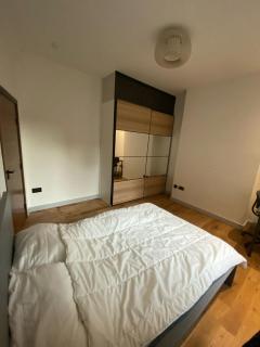 Lovely spacious 2 bed apartment - Londra - 1
