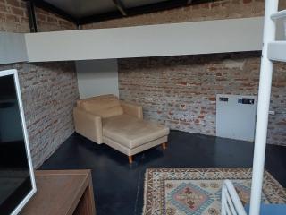 Attic Ana Seida - - 2