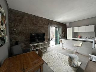 Attic Ana Seida - - 1